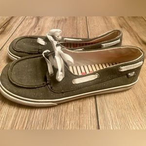 Roxy Dory III boat shoes size 7.5 gray with sparkle
